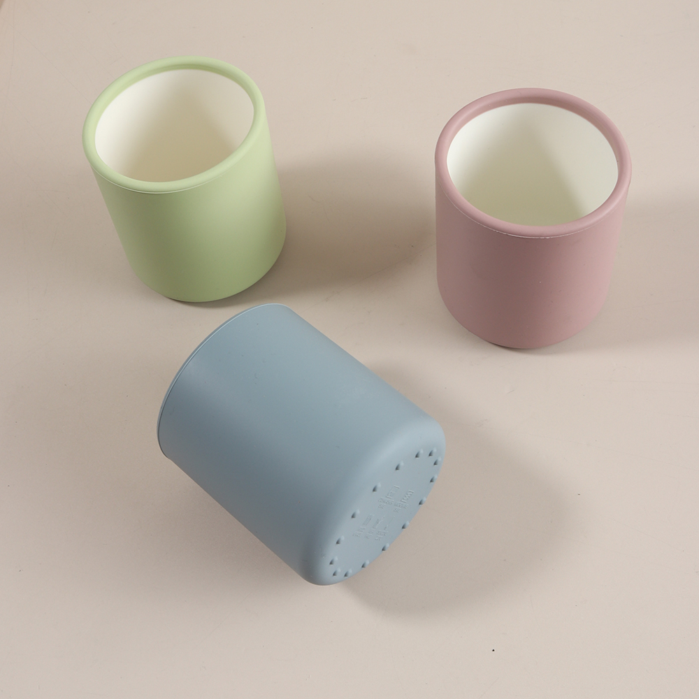 แก้วน้ำซิลิโคนสำหรับฝึกดื่มของ - Baby Food Utensil บทวิจารณ์และราคา